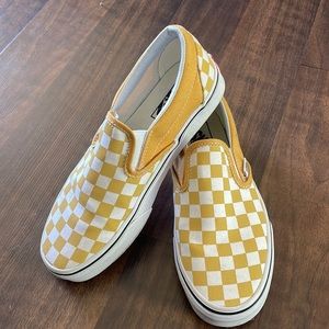 New!!! Checkered slip on Vans!! Never worn